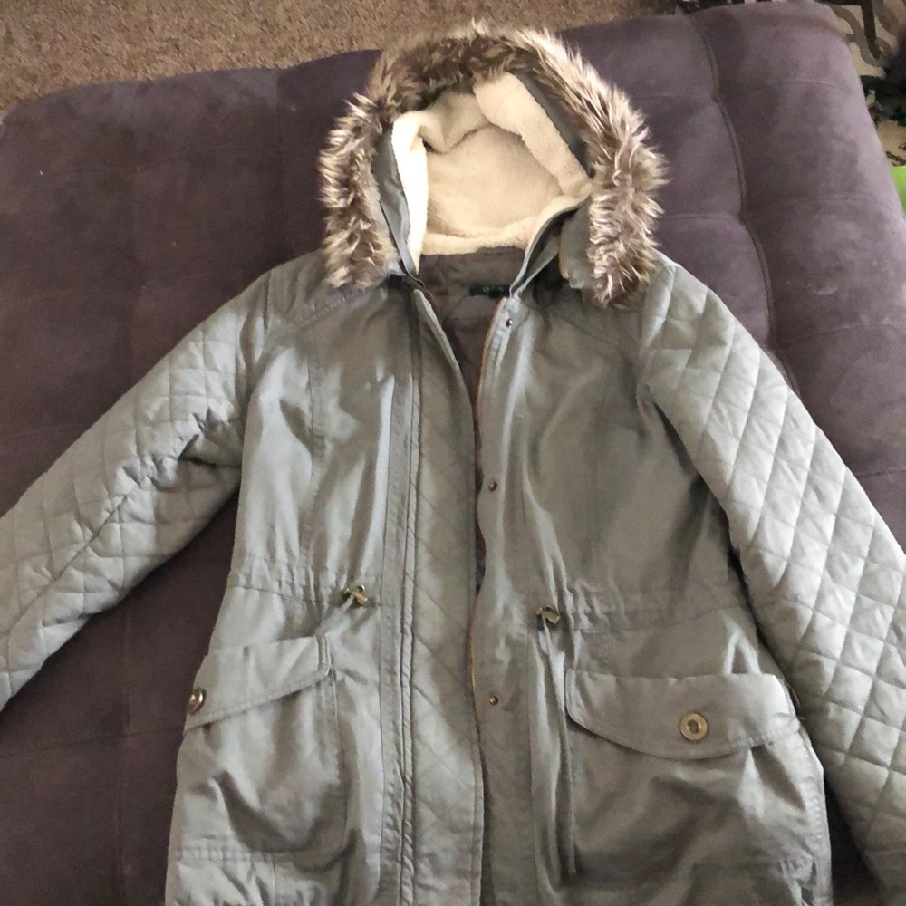 Women’s coat with hood